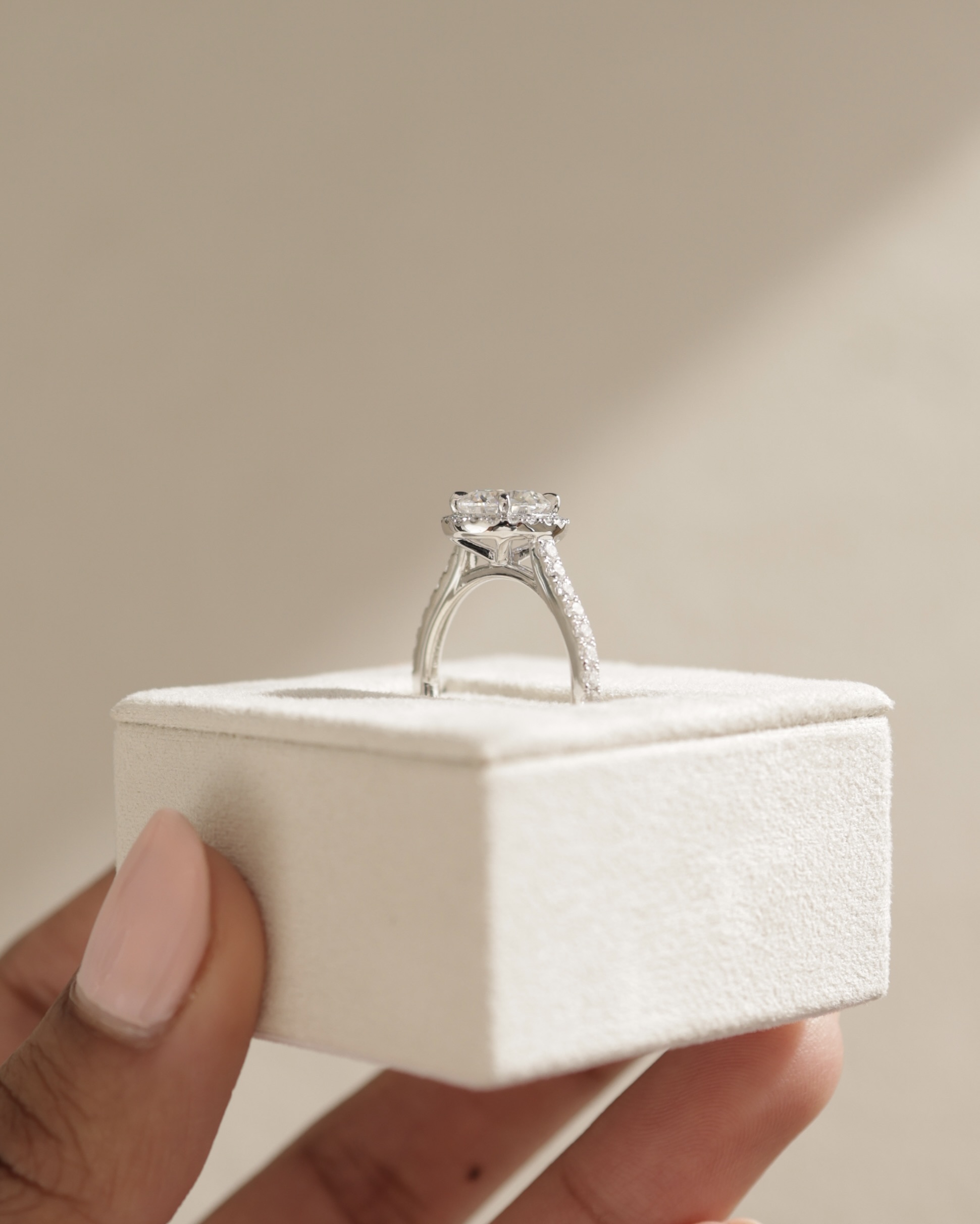 Leah   Cathedral Round Halo with Pav Lifestyle Image