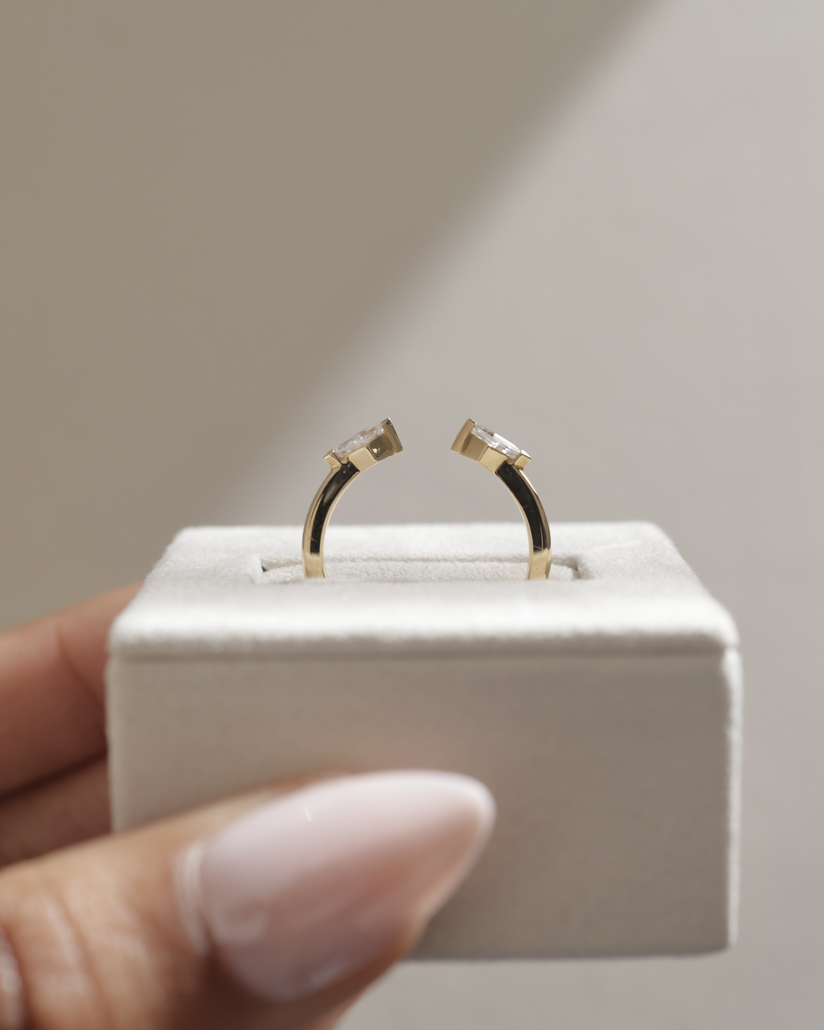 Monique - Kite Stones Wedding Ring Lifestyle Image