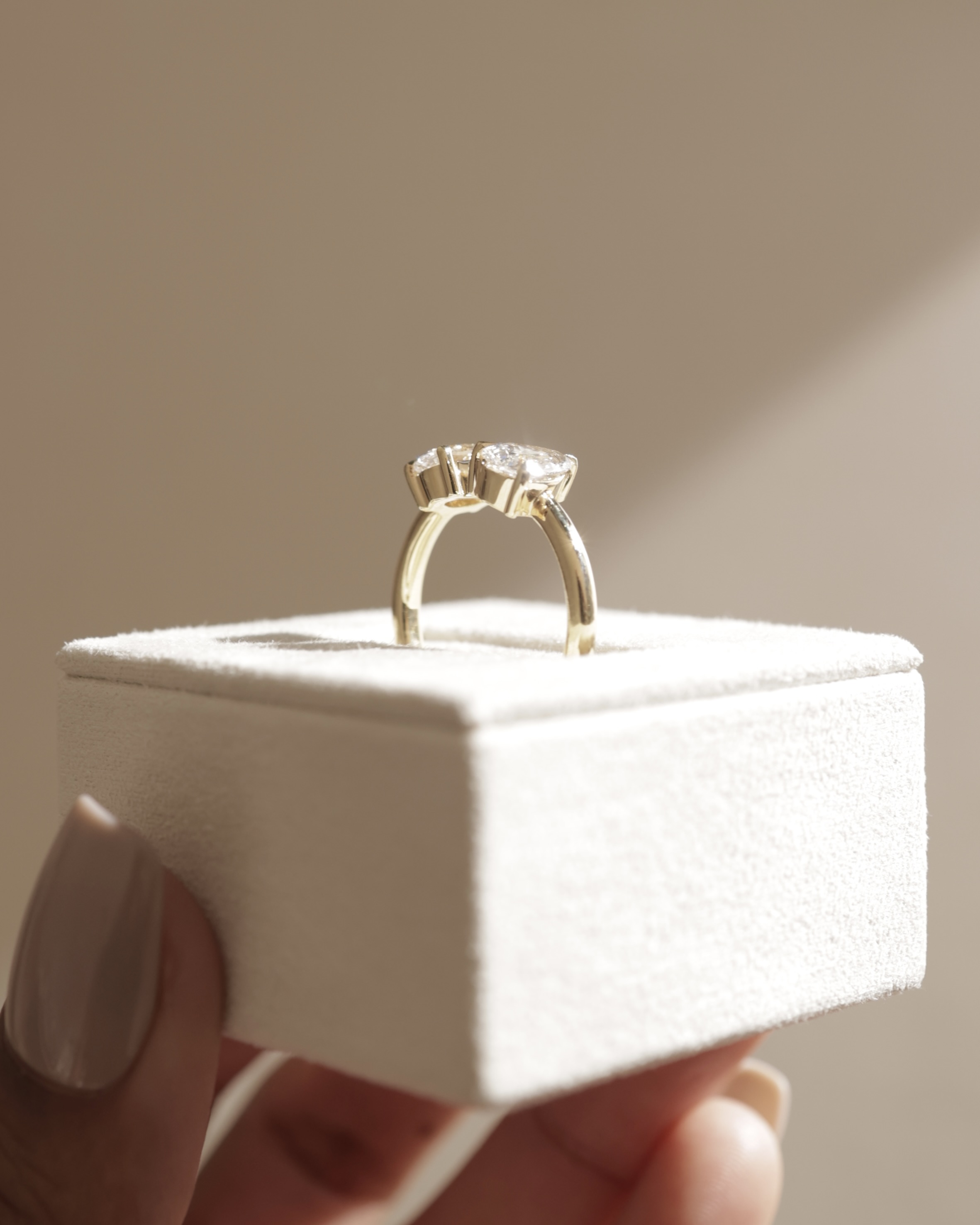 Nadia - Pear and Oval Open Band Toi et Moi Lifestyle Image