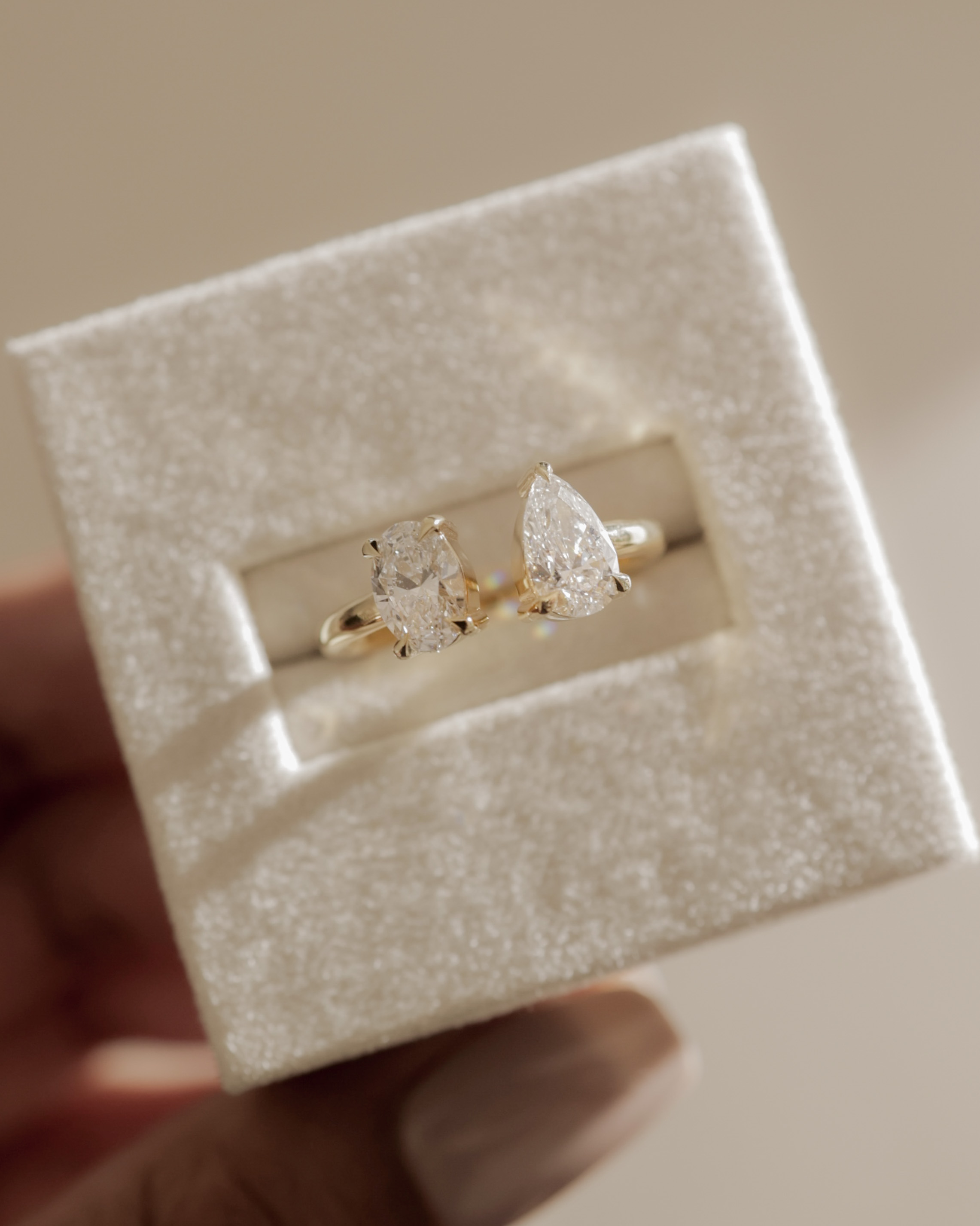 Nadia - Pear and Oval Open Band Toi et Moi Lifestyle Image