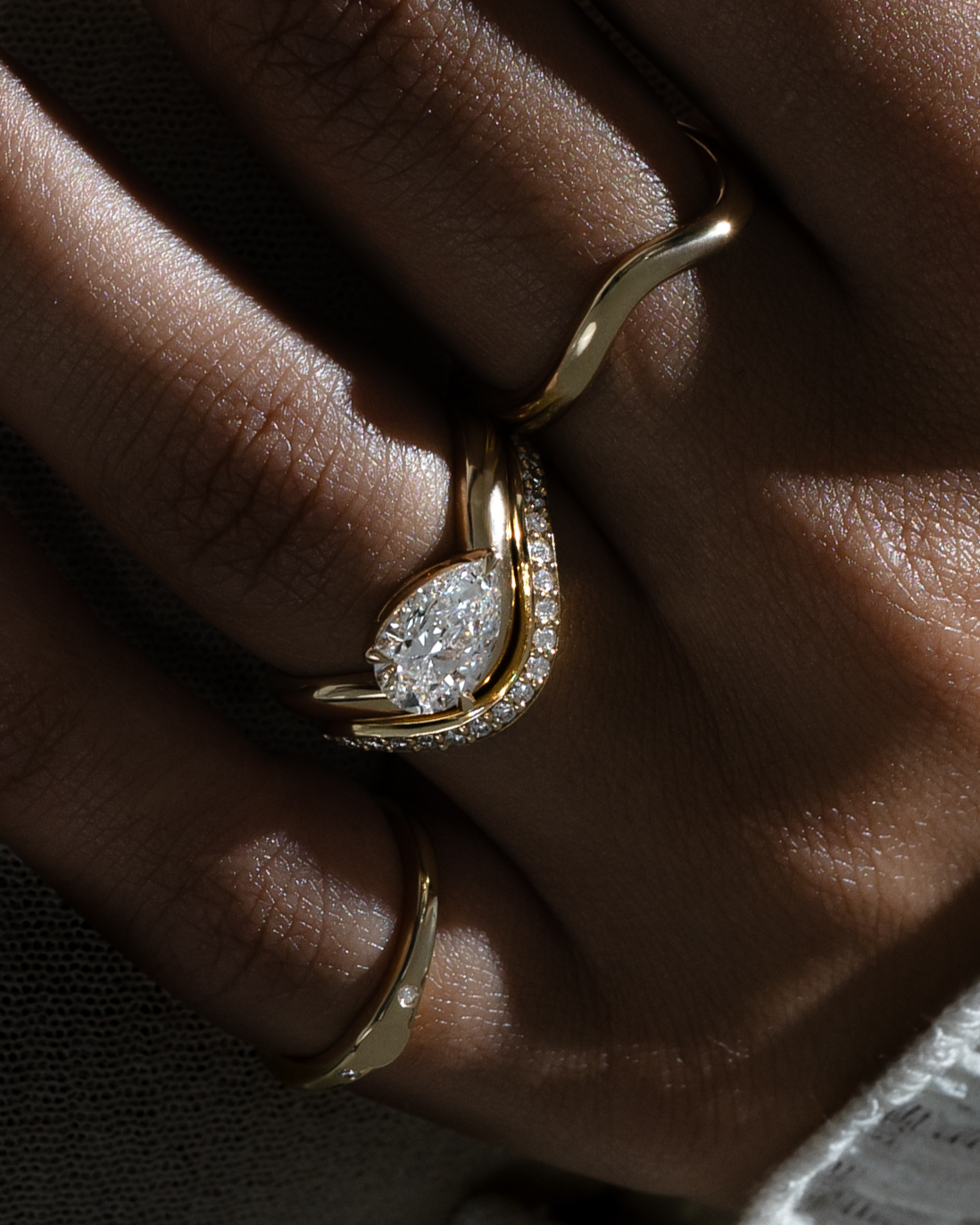 Shai - Pear Solitaire with Twist Band Lifestyle Image