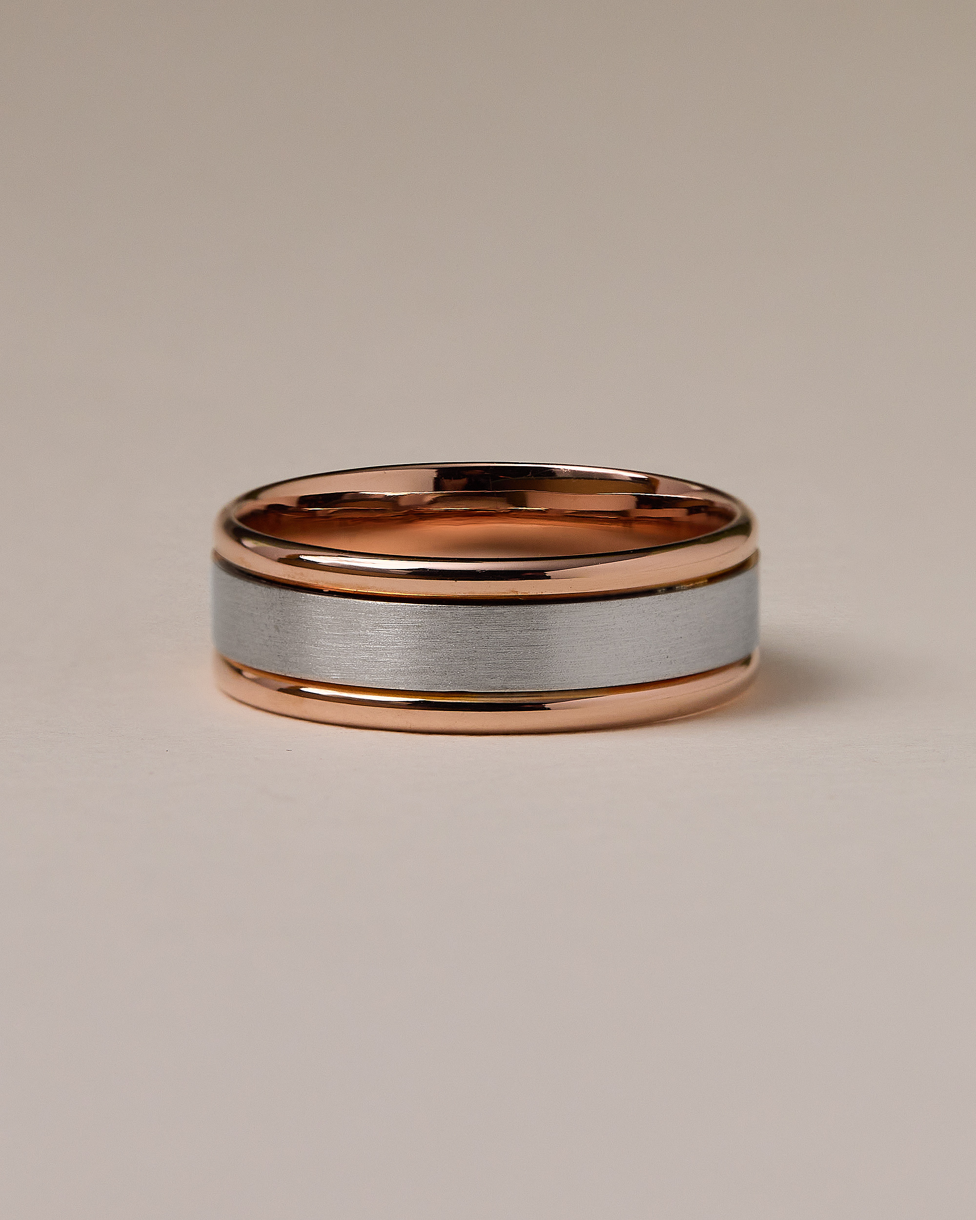 Stephen Mens Wedding Ring Lifestyle Image